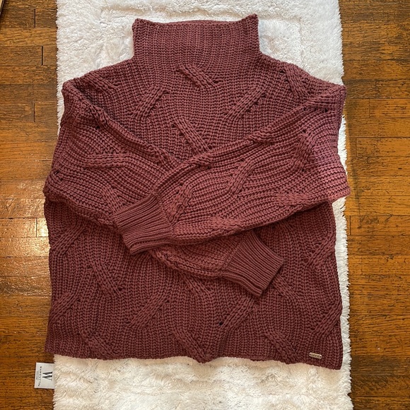 Savvi - Jessie - Women’s sweater, cable knit, burgundy, size medium. - Picture 10 of 11